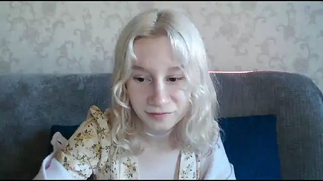 Snapshot of EnigmaSee chatting on September 27, 2025, 2:07 am EnigmaSee online show from September 27, 2025, 2:07 am