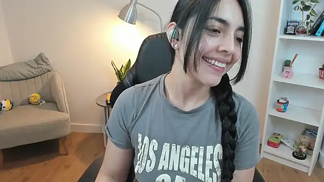  BellaEvans  online show from February 27, 2025, 5:51 am