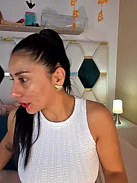 Snapshot of North-Dio chatting on October 14, 2025, 8:48 am North-Dio online show from October 14, 2025, 8:48 am