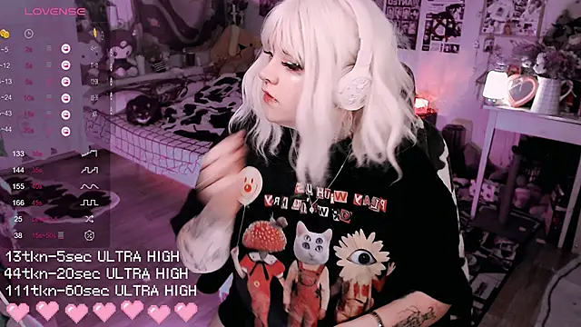 Snapshot of noori__hope chatting on October 25, 2025, 8:20 pm noori  hope online show from October 25, 2025, 8:20 pm