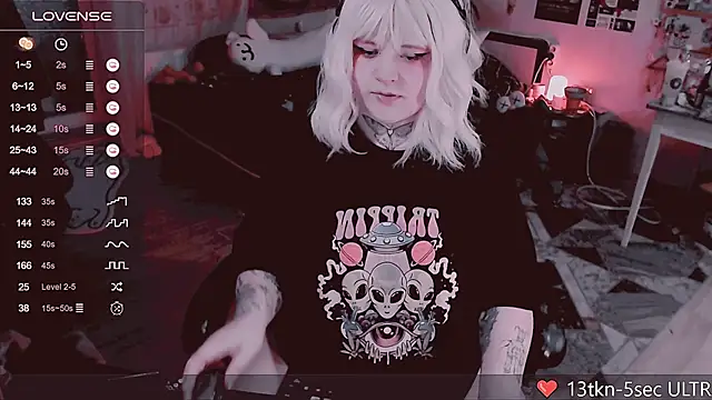 Snapshot of noori__hope chatting on March 8, 2025, 11:07 pm noori  hope online show from March 8, 2025, 11:07 pm