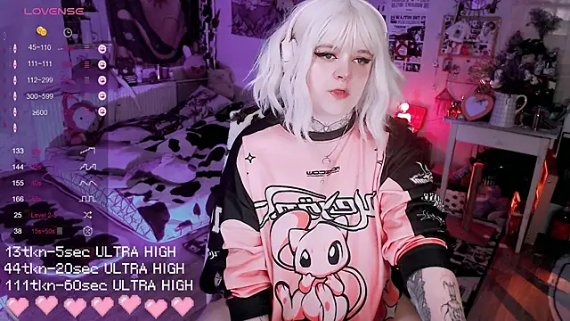 Snapshot of noori__hope chatting on October 18, 2025, 8:44 pm noori  hope online show from October 18, 2025, 8:44 pm