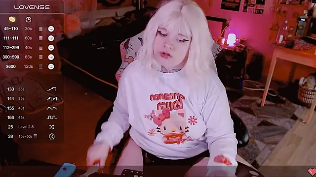 Snapshot of noori__hope chatting on February 28, 2025, 11:56 pm noori  hope online show from February 28, 2025, 11:56 pm