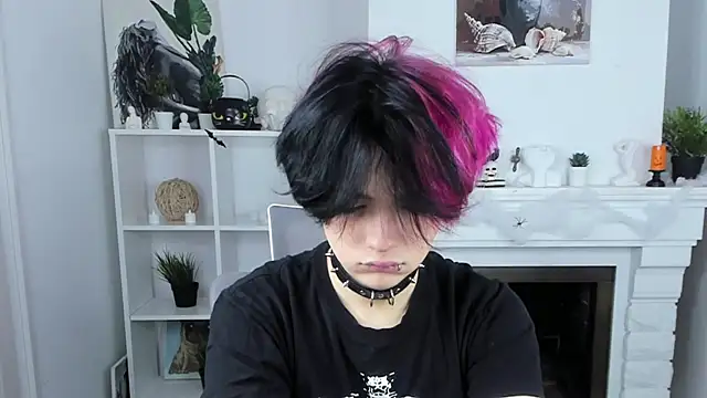 Justin Care online show from October 22, 2025, 12:26 pm