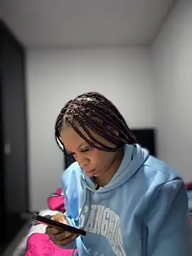 Snapshot of Melany_Williams chatting on October 13, 2025, 12:51 pm Melany Williams online show from October 13, 2025, 12:51 pm