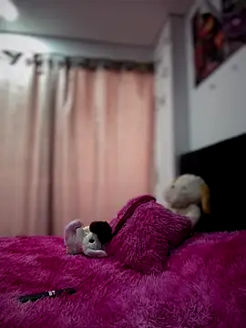 Melany Williams online show from December 15, 2025, 12:33 pm