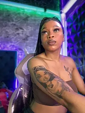 Snapshot of Melany_Williams chatting on September 27, 2025, 1:17 pm Melany Williams online show from September 27, 2025, 1:17 pm