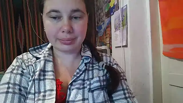 Snapshot of Cora_Maro chatting on October 5, 2025, 9:16 pm Cora Maro online show from October 5, 2025, 9:16 pm