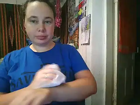 Cora Maro online show from September 12, 2025, 10:20 pm