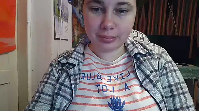 Snapshot of Cora_Maro chatting on October 25, 2025, 2:22 am Cora Maro online show from October 25, 2025, 2:22 am