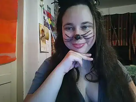 Cora Maro online show from November 6, 2025, 1:04 pm