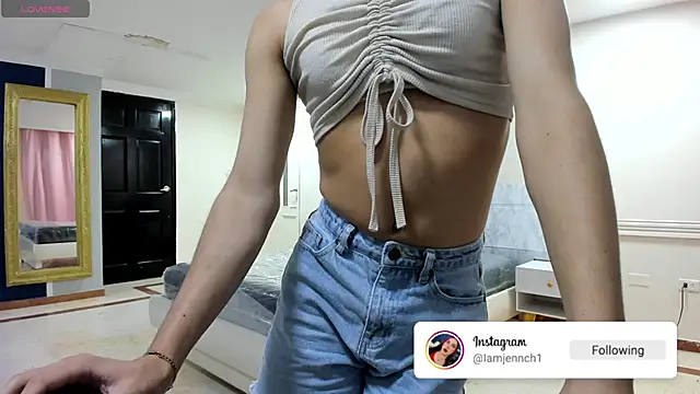 Snapshot of charolbruce_1 chatting on June 22, 2026, 11:51 am charolbruce 1 online show from June 22, 2026, 11:51 am