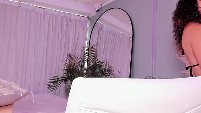 Snapshot of Ammy_nova chatting on September 20, 2025, 7:52 pm Ammy nova online show from September 20, 2025, 7:52 pm