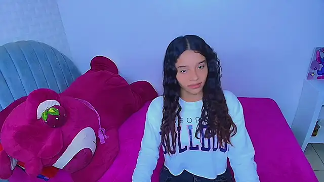 charlotte 0309 online show from April 10, 2026, 2:02 pm