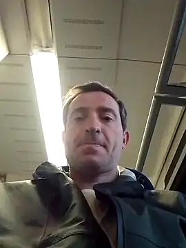 Snapshot of openlegsforyou chatting on October 3, 2025, 5:09 am openlegsforyou online show from October 3, 2025, 5:09 am