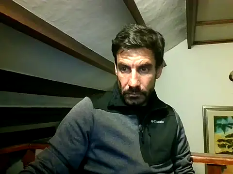 elkike1980 online show from May 23, 2026, 3:05 am