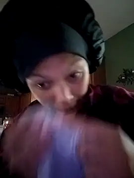 Snapshot of Joyous345 chatting on September 17, 2025, 12:40 pm Joyous345 online show from September 17, 2025, 12:40 pm