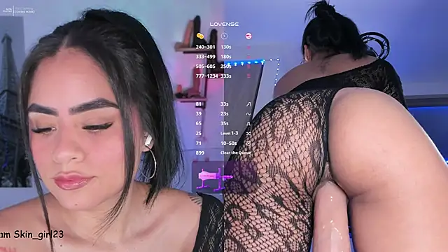 penelopesexx online show from January 3, 2025, 10:29 pm