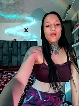 Nicole420squirt online show from October 10, 2025, 9:37 pm