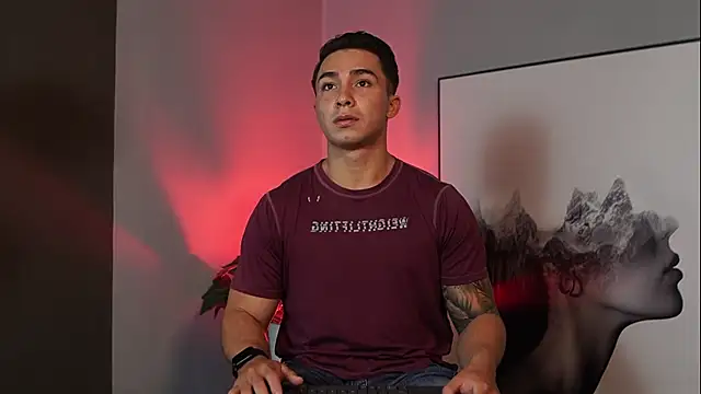 Snapshot of Ryan_Hunt chatting on October 9, 2025, 12:28 pm Ryan Hunt online show from October 9, 2025, 12:28 pm