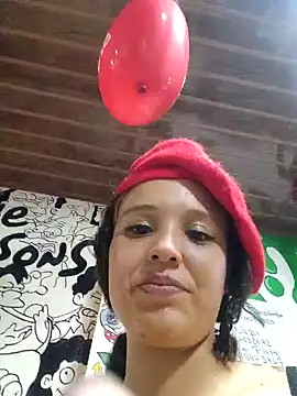LorenRosse online show from February 15, 2025, 11:58 pm