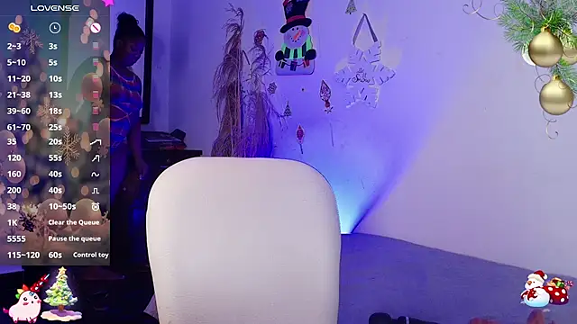 Lauren17  online show from December 16, 2024, 10:56 pm