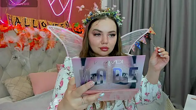 Snapshot of MonikaCharming chatting on October 29, 2025, 12:53 am MonikaCharming online show from October 29, 2025, 12:53 am