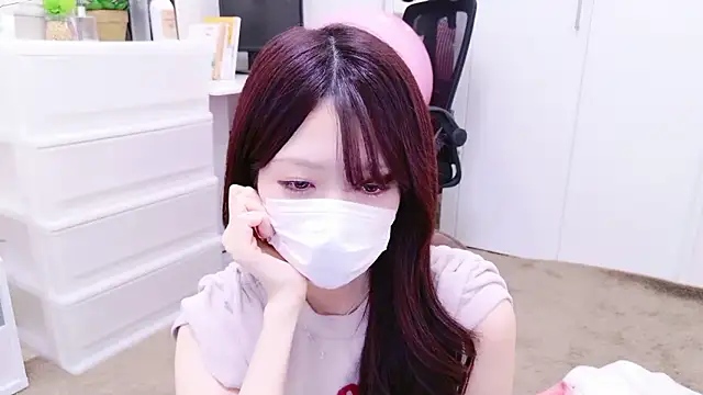 Snapshot of oxo_yuna_oxo chatting on November 13, 2025, 11:30 pm oxo yuna oxo online show from November 13, 2025, 11:30 pm