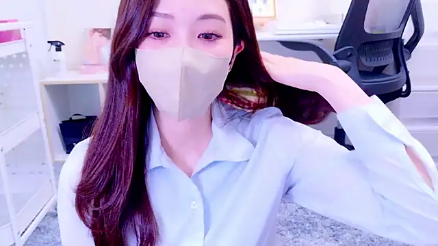 oxo yuna oxo online show from December 4, 2024, 11:24 am