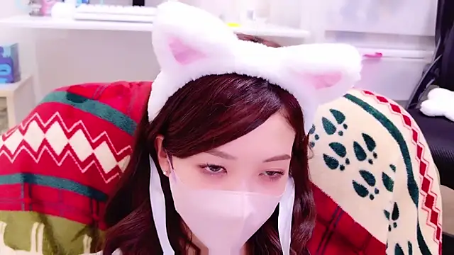 oxo yuna oxo online show from December 29, 2024, 1:17 pm