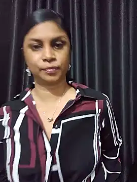 Snapshot of Sensual_indian7 chatting on May 28, 2026, 3:18 pm Sensual indian7 online show from May 28, 2026, 3:18 pm