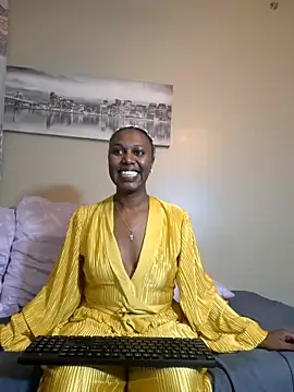 Snapshot of YourDreamLady22 chatting on March 18, 2025, 9:01 am YourDreamLady22 online show from March 18, 2025, 9:01 am