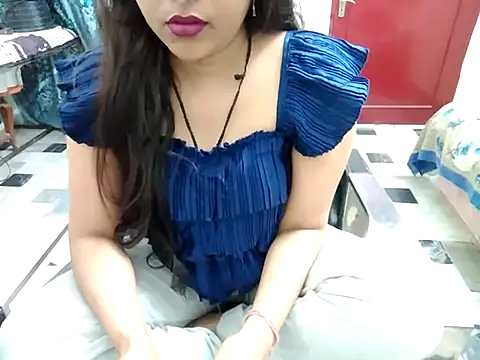 aarushi sharmaa online show from March 2, 2025, 11:39 pm