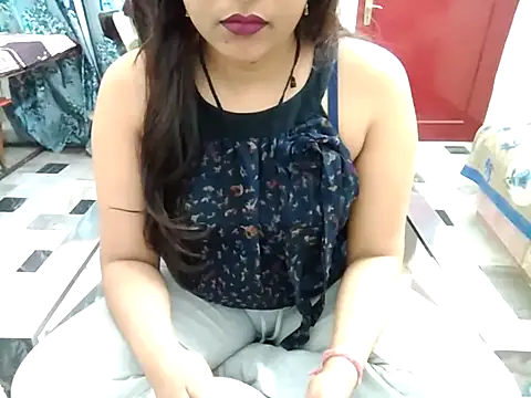 aarushi sharmaa online show from February 26, 2025, 1:25 am