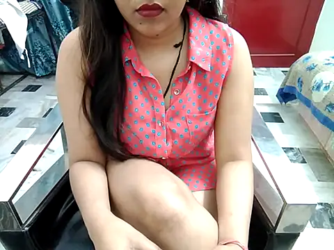 aarushi sharmaa online show from March 3, 2025, 3:43 pm
