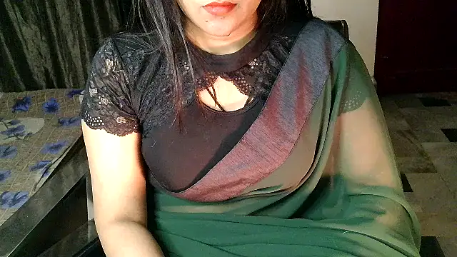 Snapshot of aarushi_sharmaa chatting on December 19, 2025, 1:09 am aarushi sharmaa online show from December 19, 2025, 1:09 am