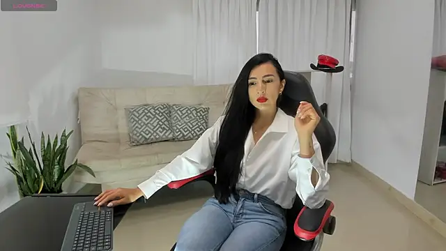 coniie jhons online show from February 13, 2026, 12:49 pm