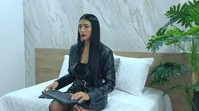 coniie jhons online show from November 14, 2025, 11:36 am