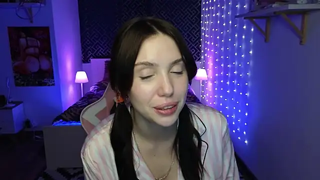 AliceSpark online show from December 8, 2024, 12:57 am