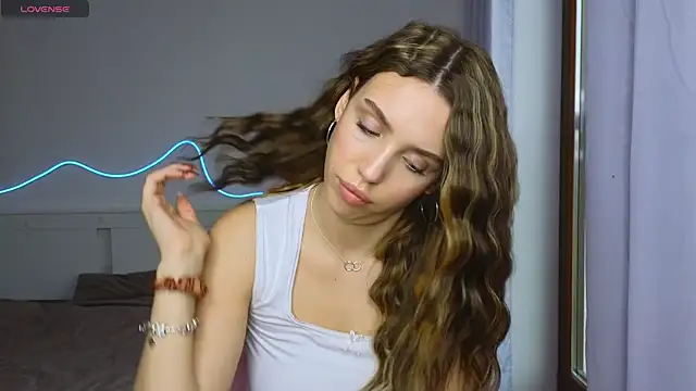 Snapshot of AliceSpark chatting on October 11, 2025, 8:37 am AliceSpark online show from October 11, 2025, 8:37 am