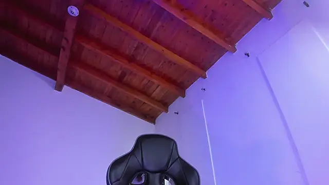 Snapshot of Daila_20_ chatting on October 23, 2025, 1:10 pm Daila 20  online show from October 23, 2025, 1:10 pm