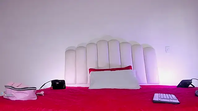 Snapshot of Daila_20_ chatting on September 19, 2025, 1:59 pm Daila 20  online show from September 19, 2025, 1:59 pm