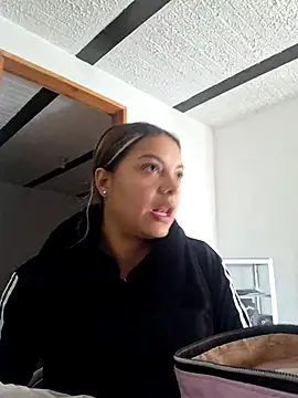 Snapshot of Daila_20_ chatting on September 28, 2025, 1:07 pm Daila 20  online show from September 28, 2025, 1:07 pm