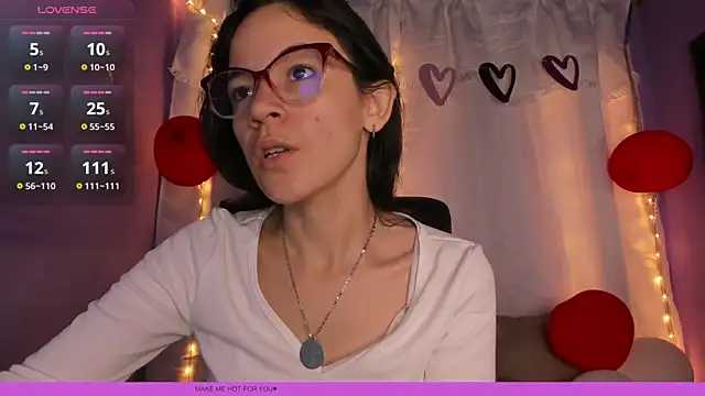 DalilaMassu online show from February 12, 2025, 12:12 pm