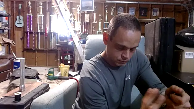 Snapshot of Buffshagswell chatting on March 20, 2025, 5:24 am Buffshagswell online show from March 20, 2025, 5:24 am