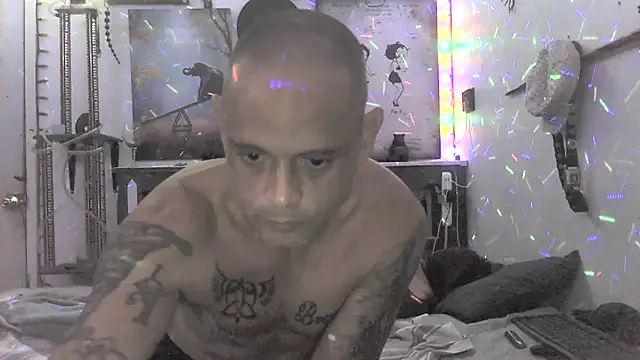 Snapshot of Buffshagswell chatting on October 2, 2025, 6:28 am Buffshagswell online show from October 2, 2025, 6:28 am