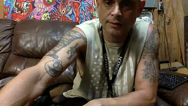 Snapshot of Buffshagswell chatting on October 2, 2025, 6:44 pm Buffshagswell online show from October 2, 2025, 6:44 pm