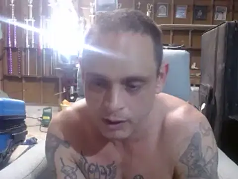 Snapshot of Buffshagswell chatting on March 21, 2025, 3:01 am Buffshagswell online show from March 21, 2025, 3:01 am