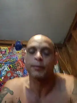 Snapshot of Buffshagswell chatting on October 19, 2025, 6:38 am Buffshagswell online show from October 19, 2025, 6:38 am