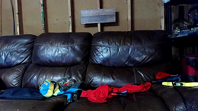 Snapshot of Buffshagswell chatting on September 12, 2025, 5:45 pm Buffshagswell online show from September 12, 2025, 5:45 pm